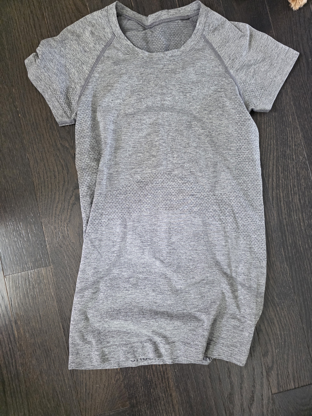 lululemon athletica Grey Heather Short Sleeve Seamless Tee